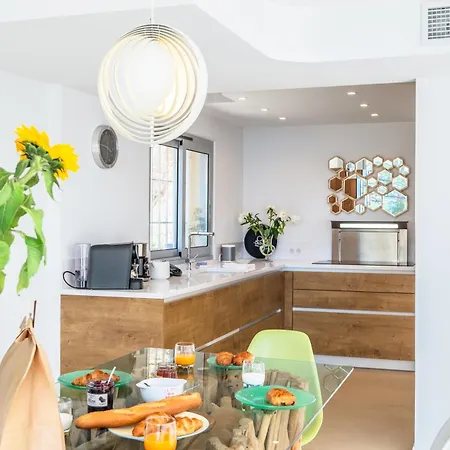 Apartment Vue Des Anges,breathless Views Over Baie Des Anges Nizza